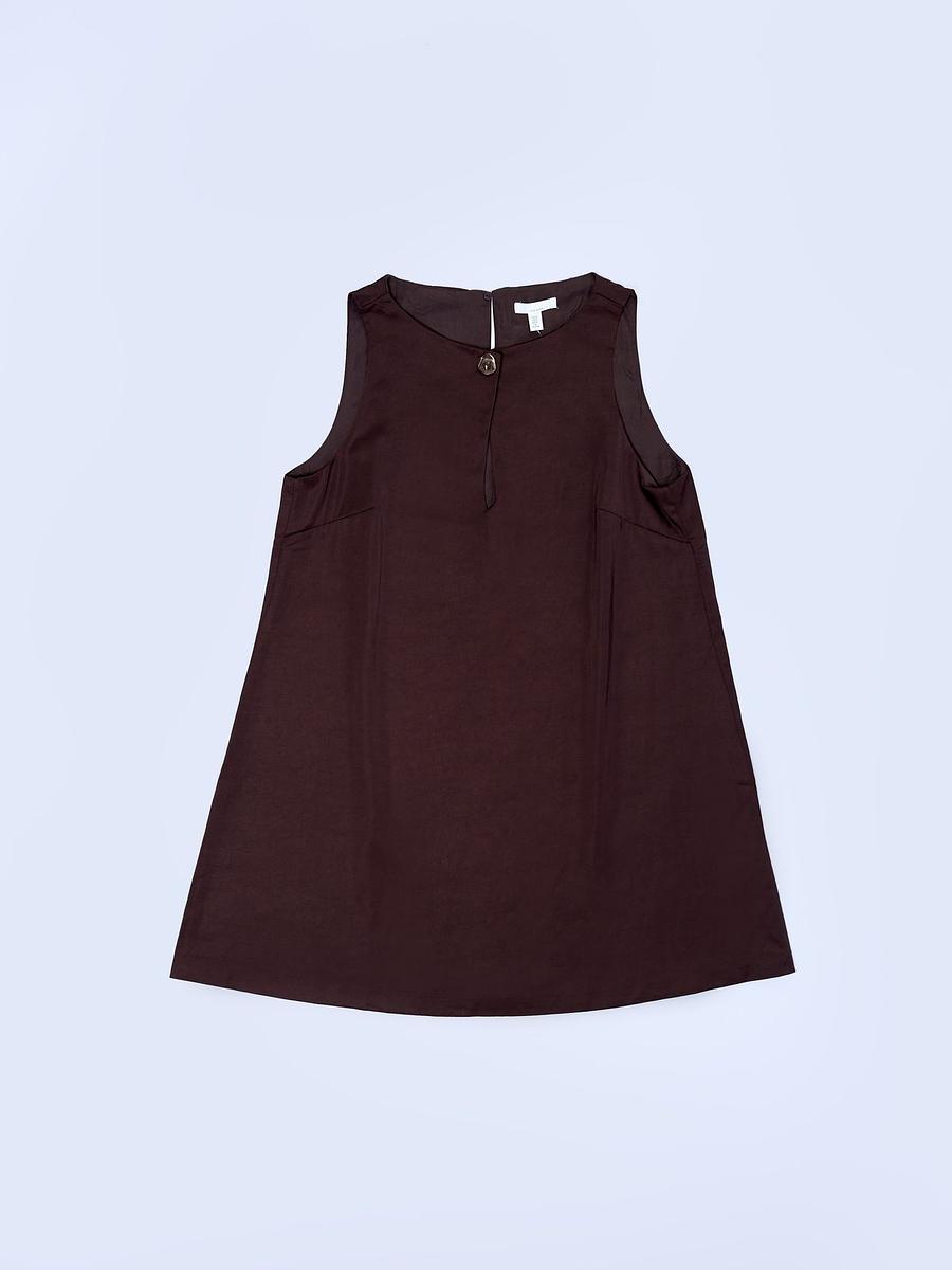 Robe évasée sans manches